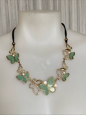 Elegant Mint Butterfly Statement Necklace - Unbranded